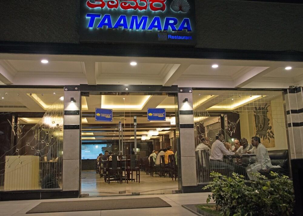 Hotel Maurya Бангалор Екстериор снимка